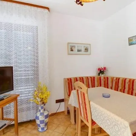 In 14848 Apartment Mali Losinj